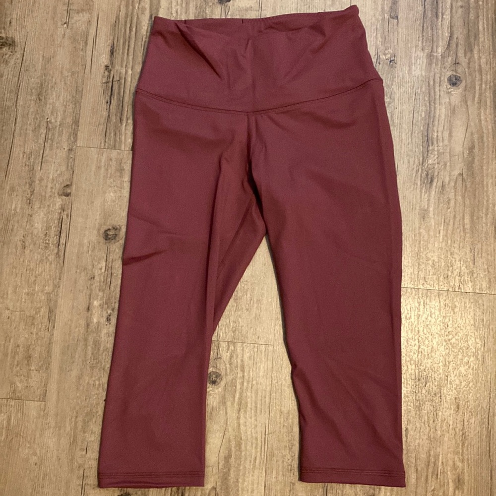Like new Victorias Secret sport 3/4 leggings